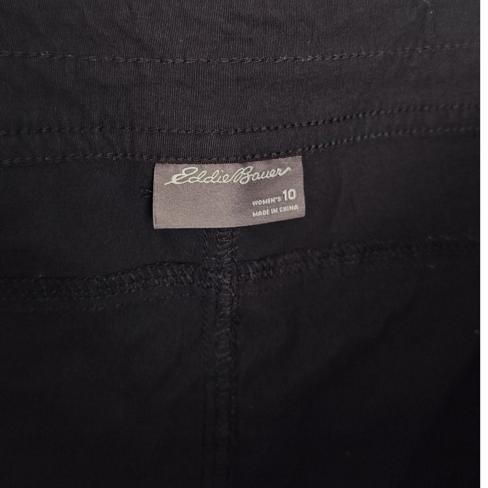 Eddie Bauer Summer Trail Shorts Black Cargo Hiking Stretch C1351320 size 10 - Picture 6 of 8